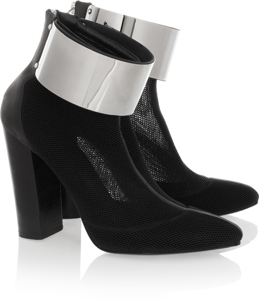 ESTEBAN CORTAZAR’S SECOND COLLECTION UNVEILED ON NET-A-PORTER.COM