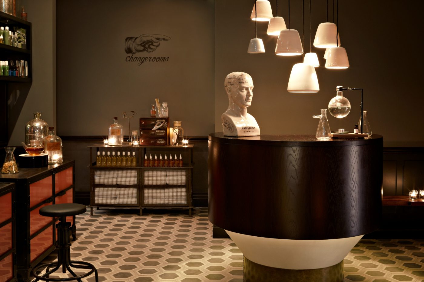 GET YOUR NEXT FACIAL AT THE AWARD WINNING spaQ AT QT SYDNEY