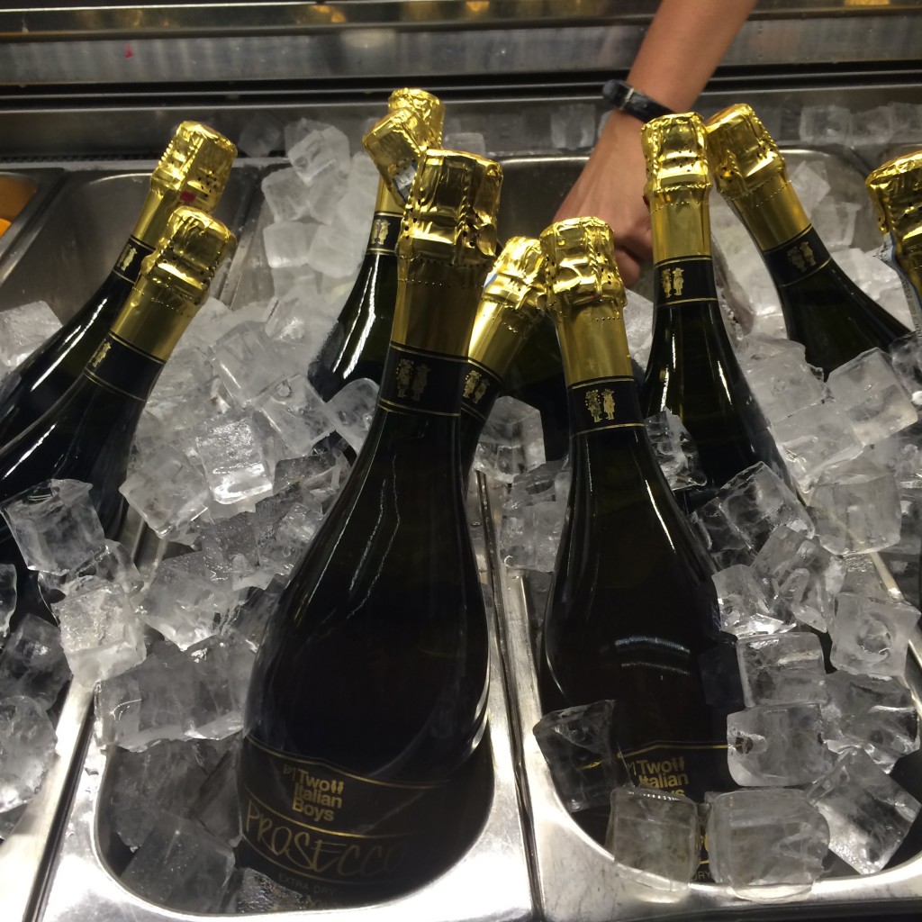 DO AS THE ROMANS DO – SOGNI d’ORO APERITIVO DANZANTE ACT I