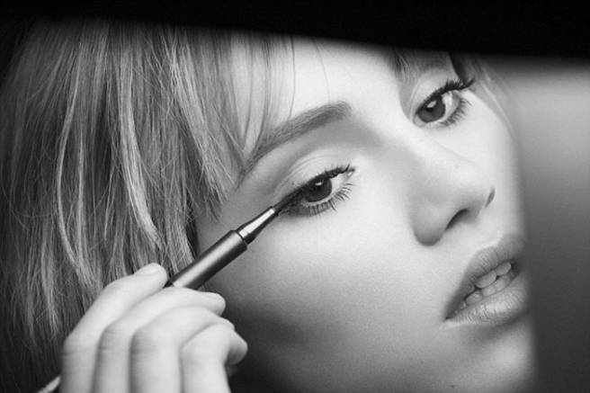BEAUTY JURY REVIEWS: BURBERRY CURVE LASH MASCARA