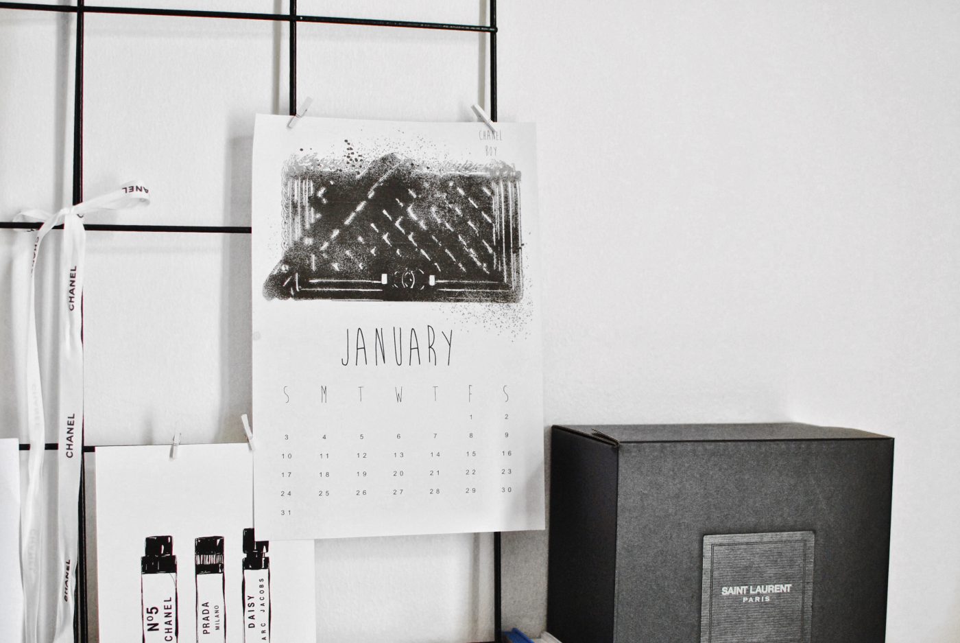 DOWNLOAD YOUR FREE 2016 FASHION CALENDAR