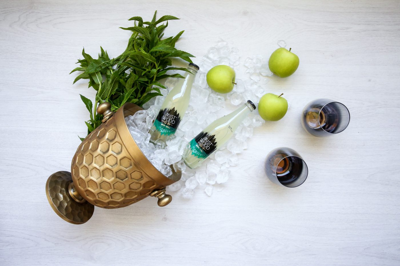 THE PERFECT SUMMERTIME TIPPLE WITH MIST WOOD