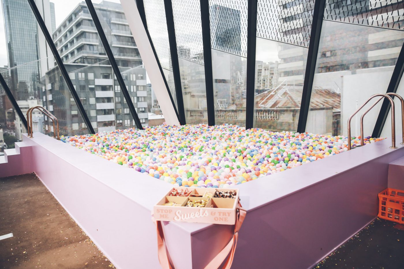 TAUBMANS LAUNCHES SUGAR REPUBLIC