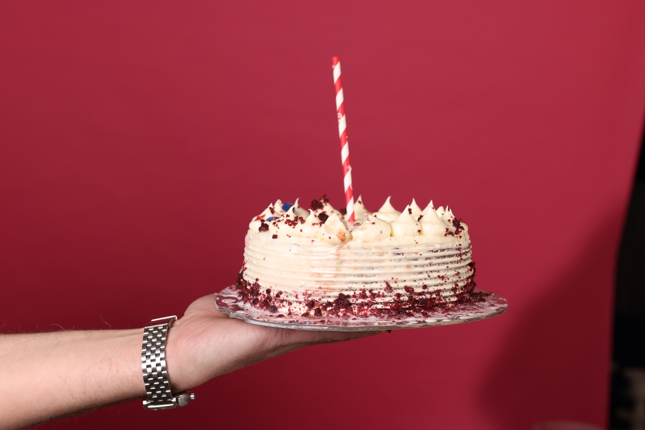 FERGUSON PLARRE BAKEHOUSE LAUNCH CAKE SHAKES AND THEIR FIRST DRIVE THRU